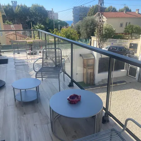 Apartment T3 Cros De A 300m Du Bord De